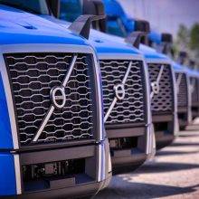 Brite Logistics Chicago Blue new modern trucks Volvo tractors front OTR; dry van; trucking company; carrier